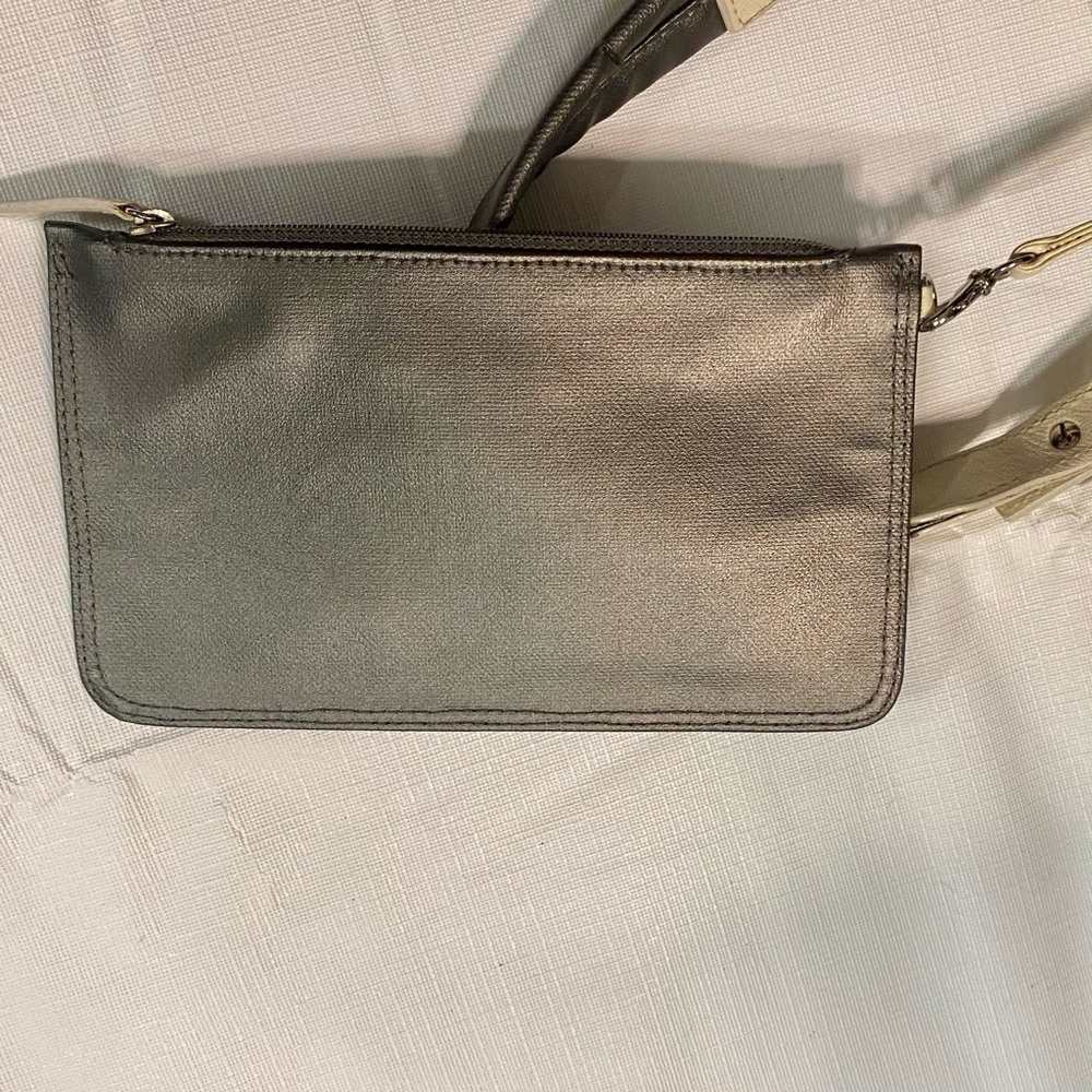 CHANEL Metallic Silver and Cream Tote Bag - Picture 13 of 16